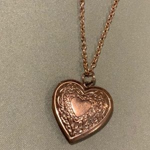 Vintage gold plated heart locket